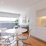 Stylish With Balcony & Garage By Hostwise Апартаменты Порту
