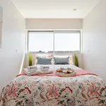 Апартаменты Stylish With Balcony & Garage By Hostwise *