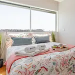 Stylish With Balcony & Garage By Hostwise * Oporto