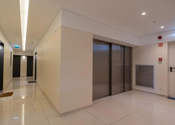 Stylish With Balcony & Garage By Hostwise Apartament Porto