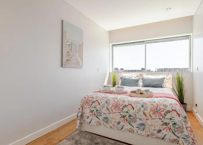 Stylish With Balcony & Garage By Hostwise Apartament Porto