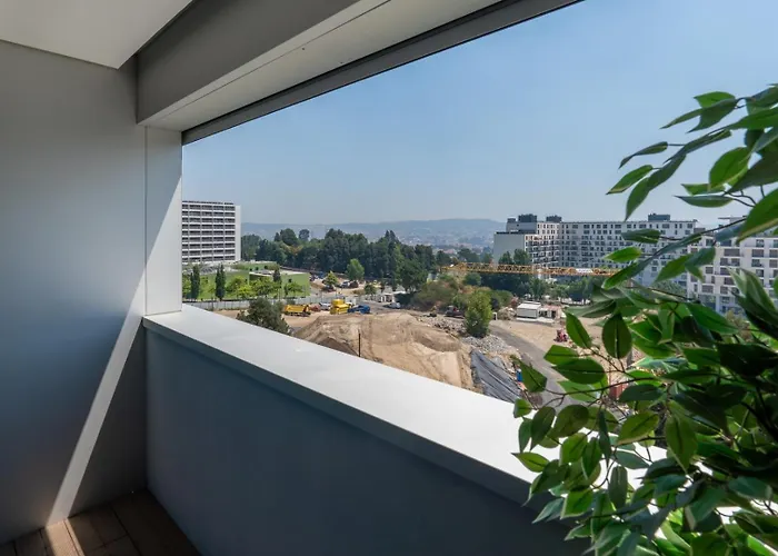 Apartament Stylish With Balcony & Garage By Hostwise Porto